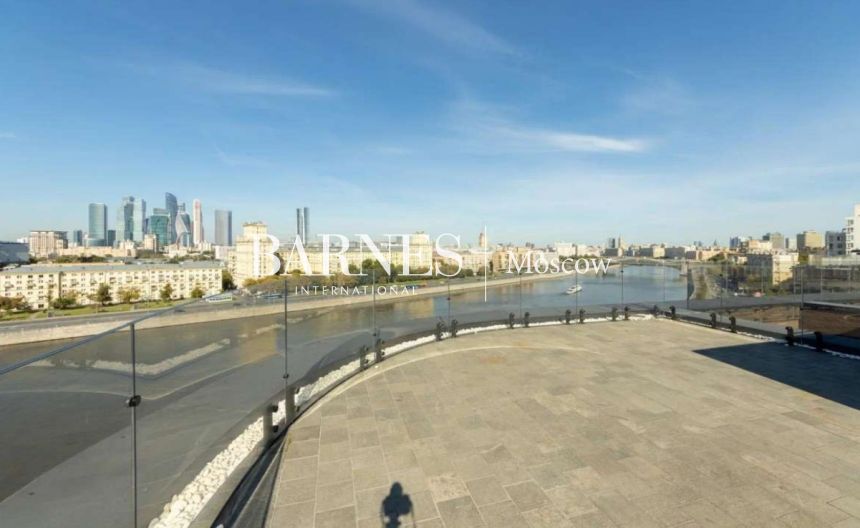 Просторная 5-комнатная квартира с террасой в премиальном комплексе Savvin River Residence в Хамовниках на набережной Москвы-реки
